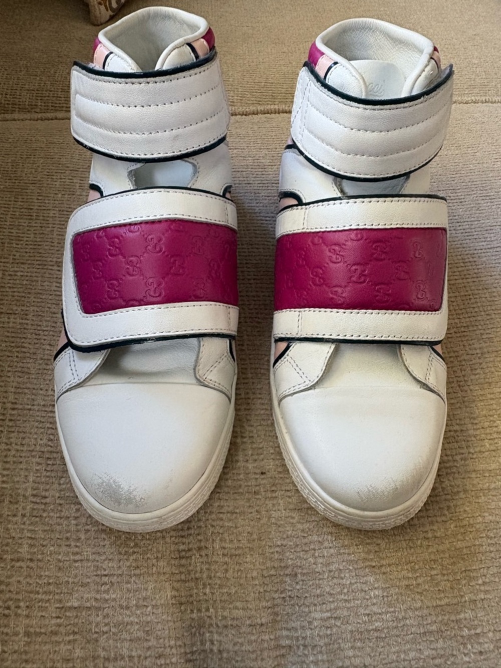 Gucci White Leather Sneaker with Pink Trim
